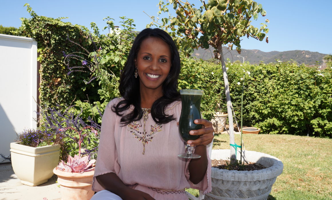 jovanka holding green juice